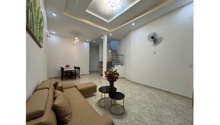 Chỉ 5 TỶ TL! 58M², 2 Tầng /2pn, HẺM XE HƠI, Quang Trung Gò Vấp!